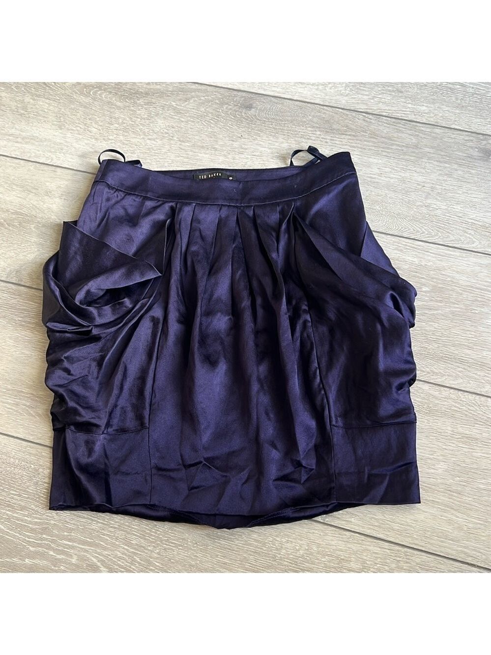 Ted Baker amethyst satin pleated mini skirt with pockets size 0